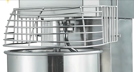 100L Bakery Commercial Equipment Spiral Dough Kneading Mixer 100/200R Per Min